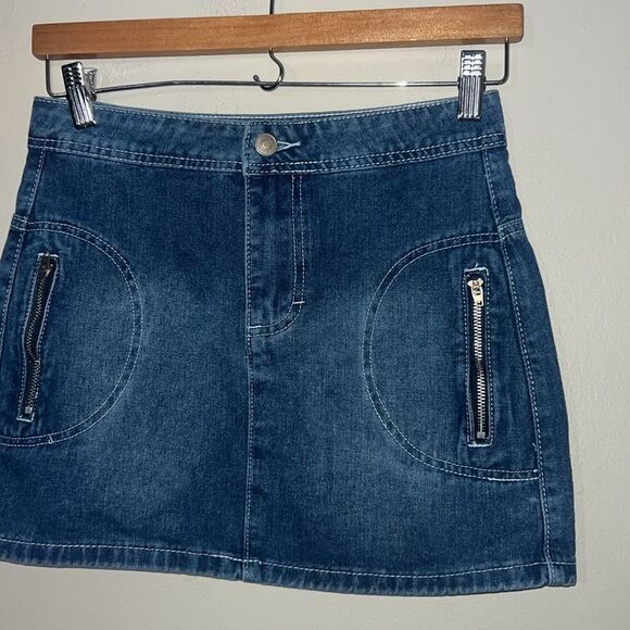 Forever 21 denim mini skirt size XS - Picture 2 of 8
